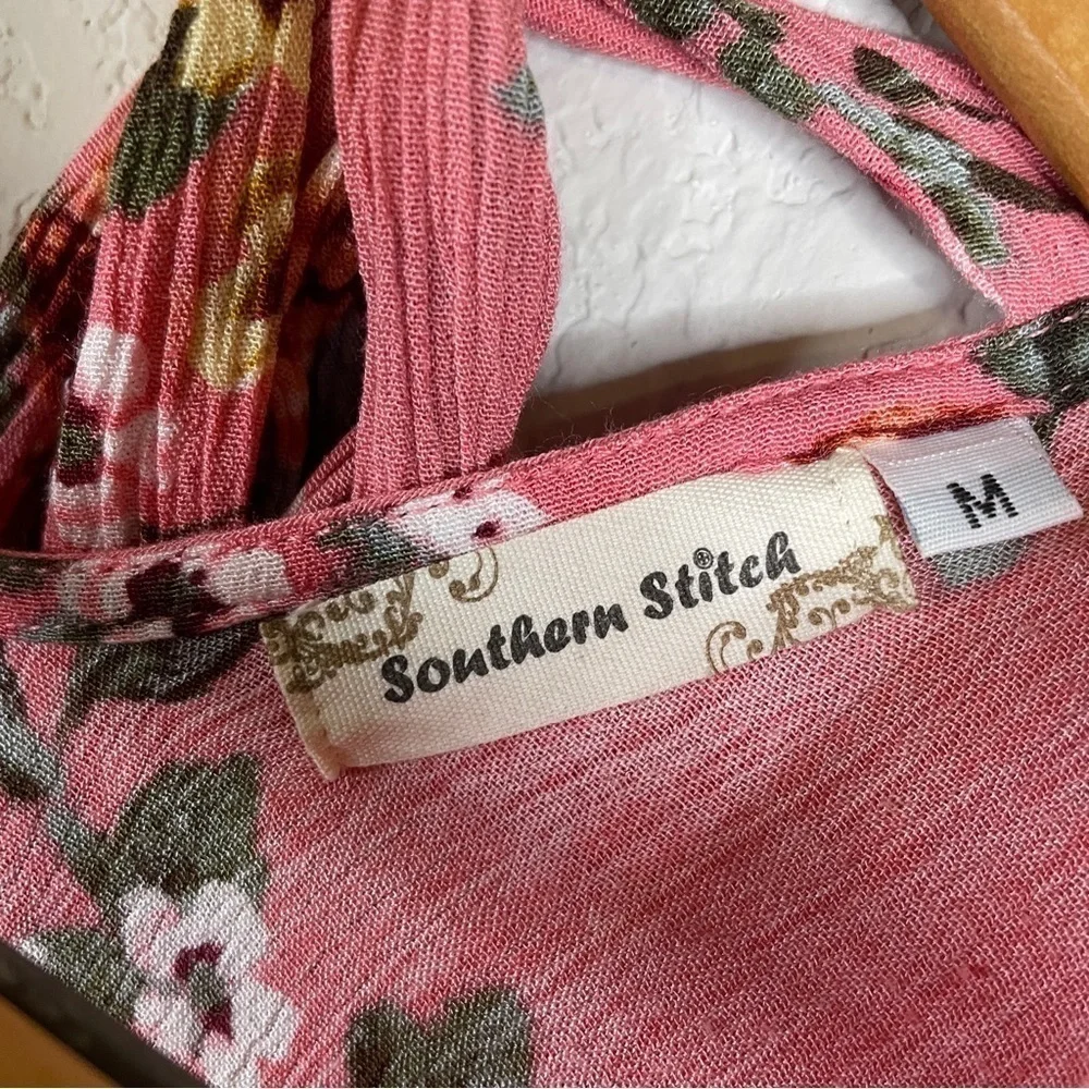 𝅺SOUTHERN Stitch Women's Tunic Bell Sleeve Bohemian Tie Back Pink Floral Size M - Picture 4 of 7